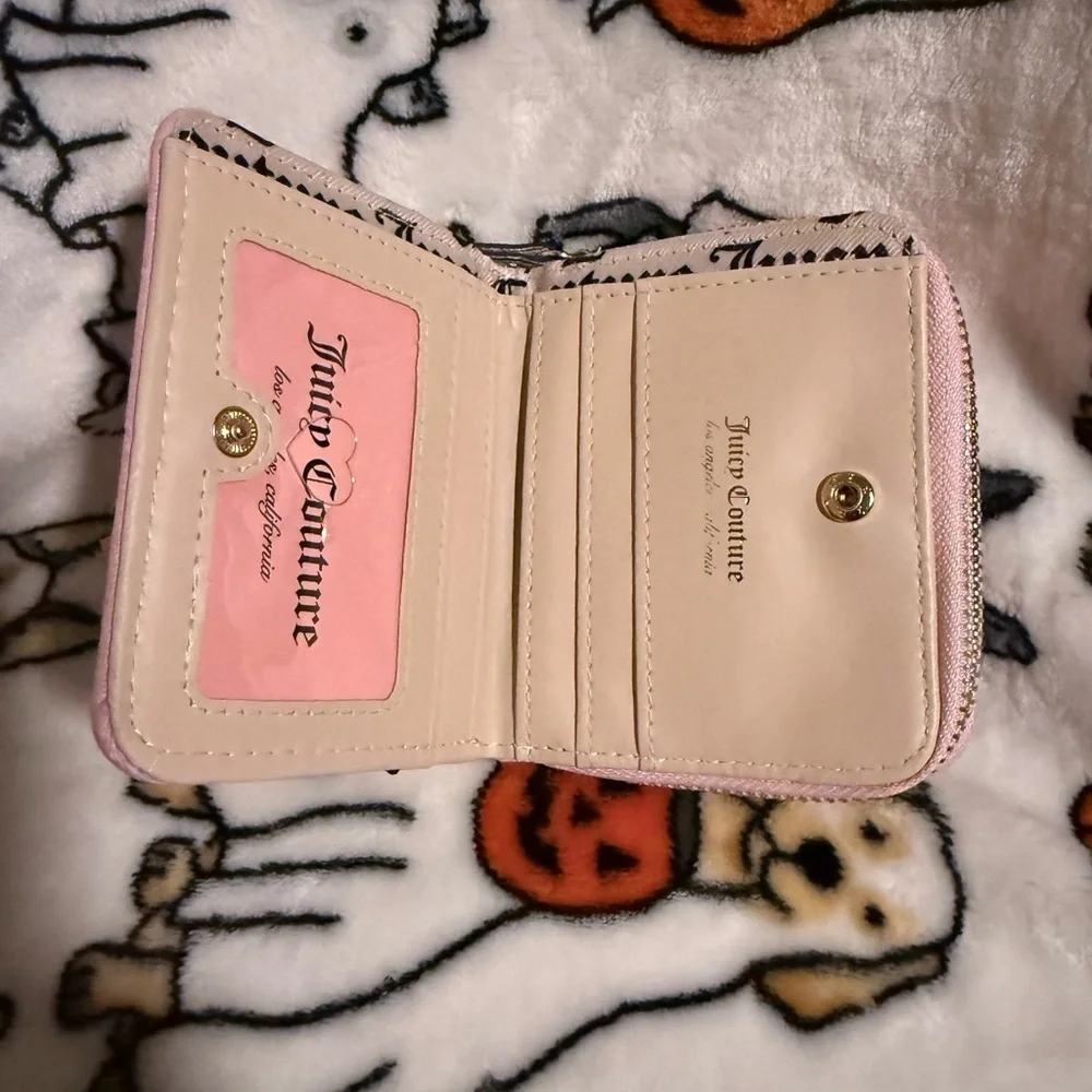 NWT Juicy Couture Blank Canvas Pink Zip Around Wallet
